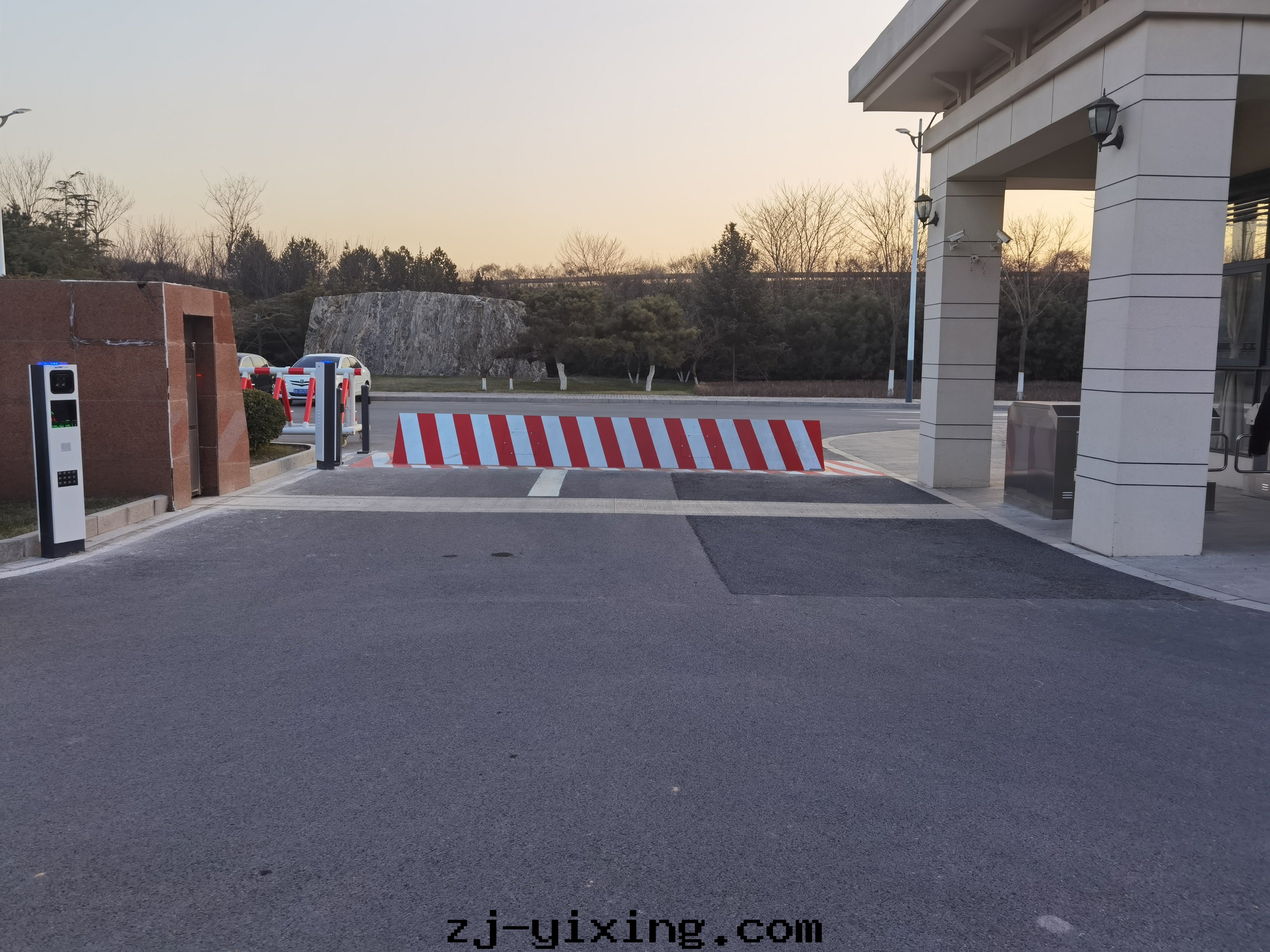 图(tú)片(piàn)關(guān)鍵词(cí)