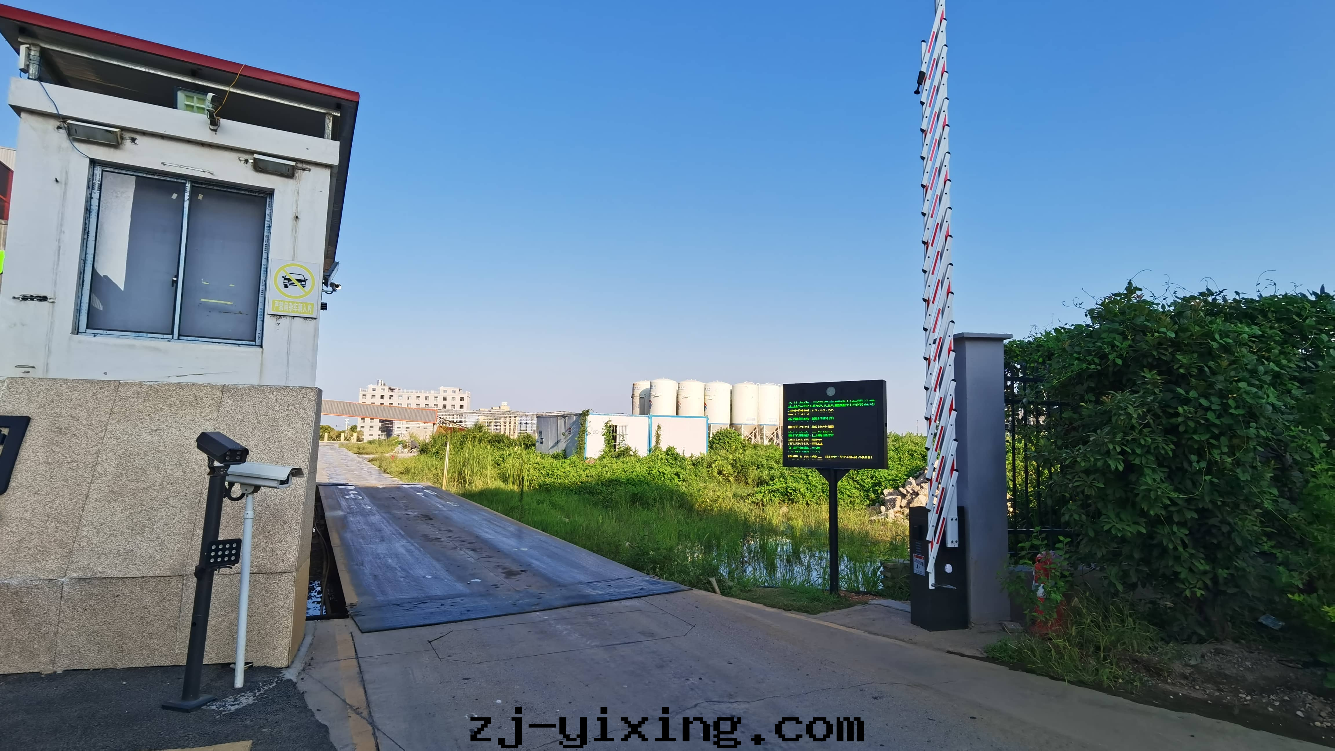 图(tú)片(piàn)關(guān)鍵词(cí)